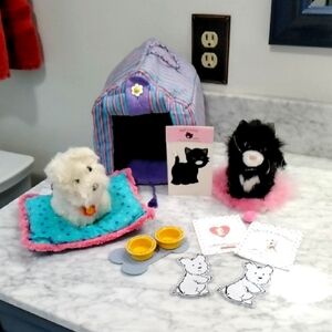 Plush American Girl Pet Playhouse Set.